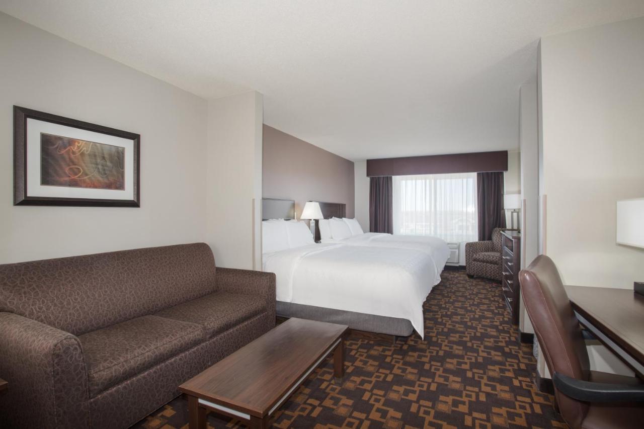 Holiday Inn Express & Suites Yankton By Ihg Exterior photo